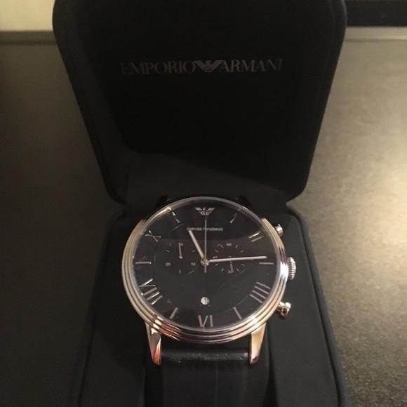 Emporio Armani Watch AR1652 - Picture 2 of 5